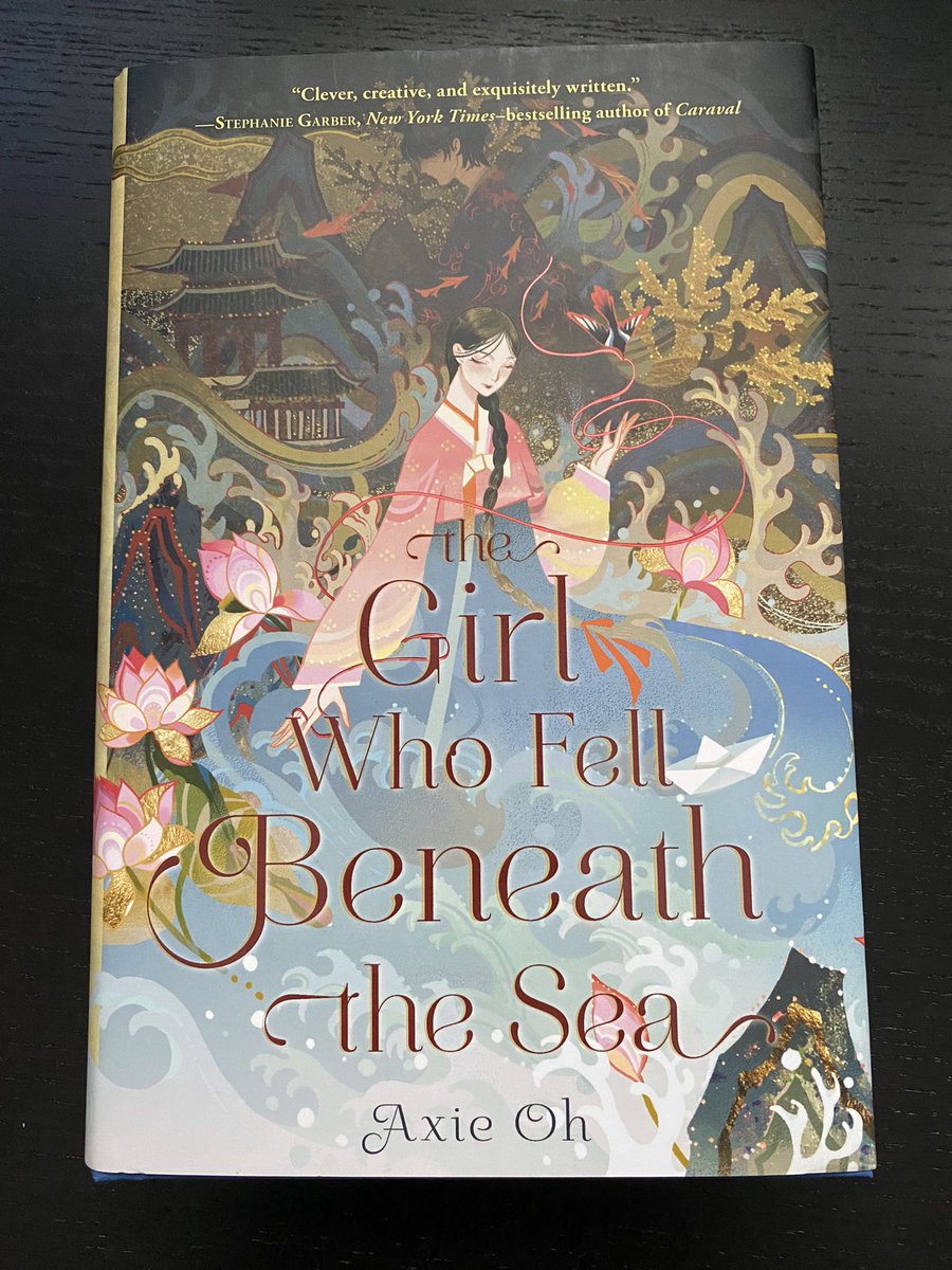 SteveDunk5's tweet photo. I’m no expert, but I’d say @kuri_huang is the book cover illustrator of the year. #BookCovers https://t.co/ReDCUV2M3b