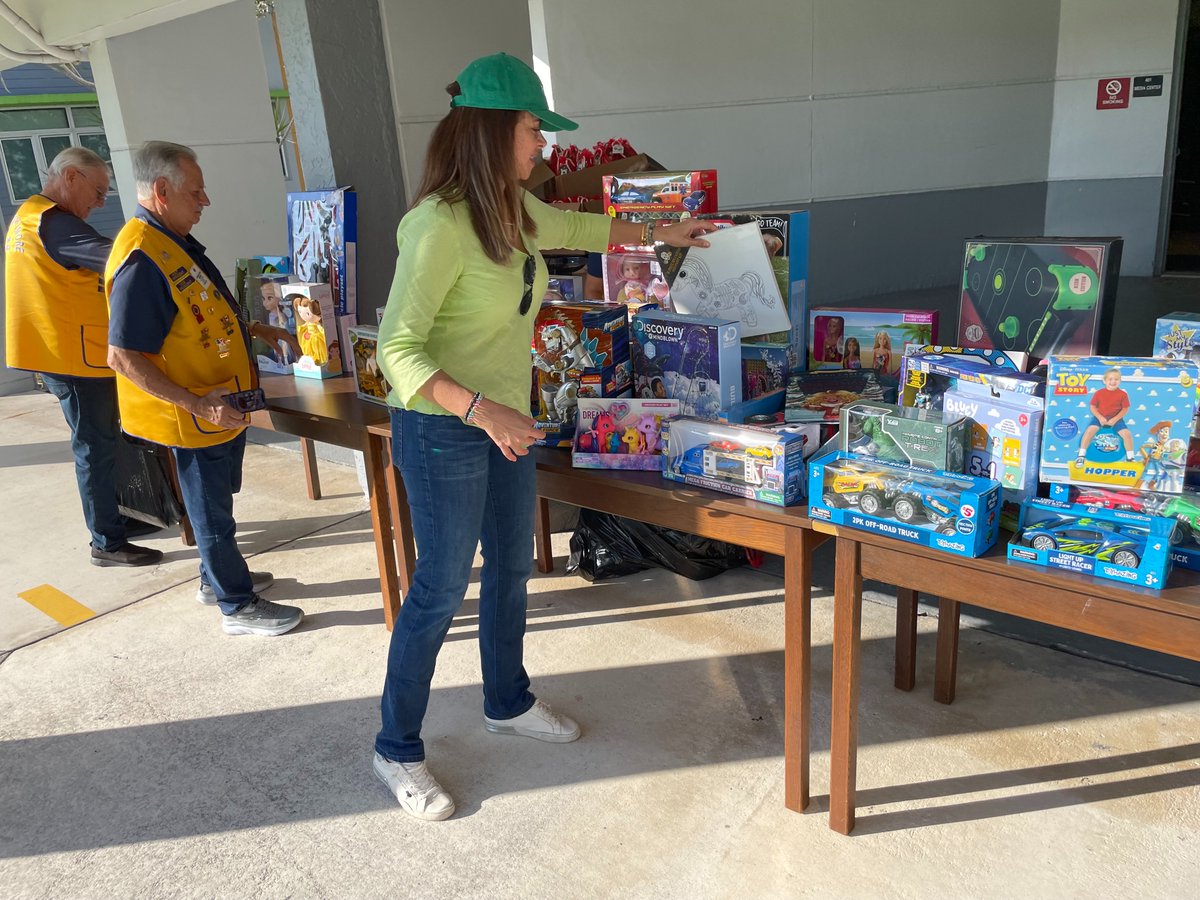 MBVBLions's tweet photo. This year, we were once again #blessed to distribute the #toys from our Annual #Holiday #ToyDrive to the #kids at @WestHomestead_ @homestead_8! It was very rewarding to see the smiles on their faces. #WeServe @lionsclubs https://t.co/FbAgWAA8XE