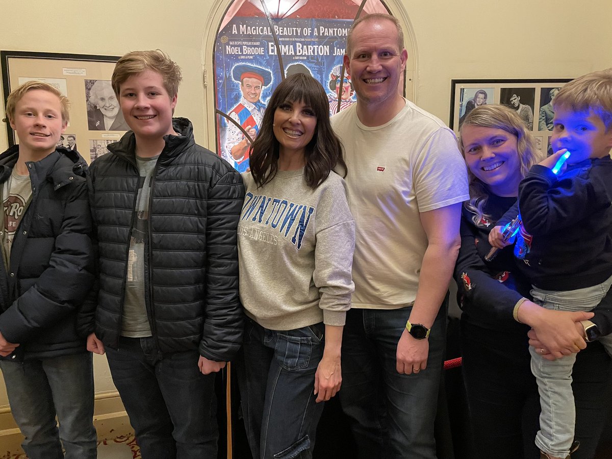 Earlier this week we went to see our lovely friend Emma in panto at the Bournemouth Pavillion theatre. Would highly recommend… oh yes we would….!!