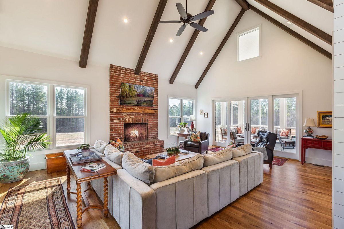 Barndominium & Farmhouses tweet media