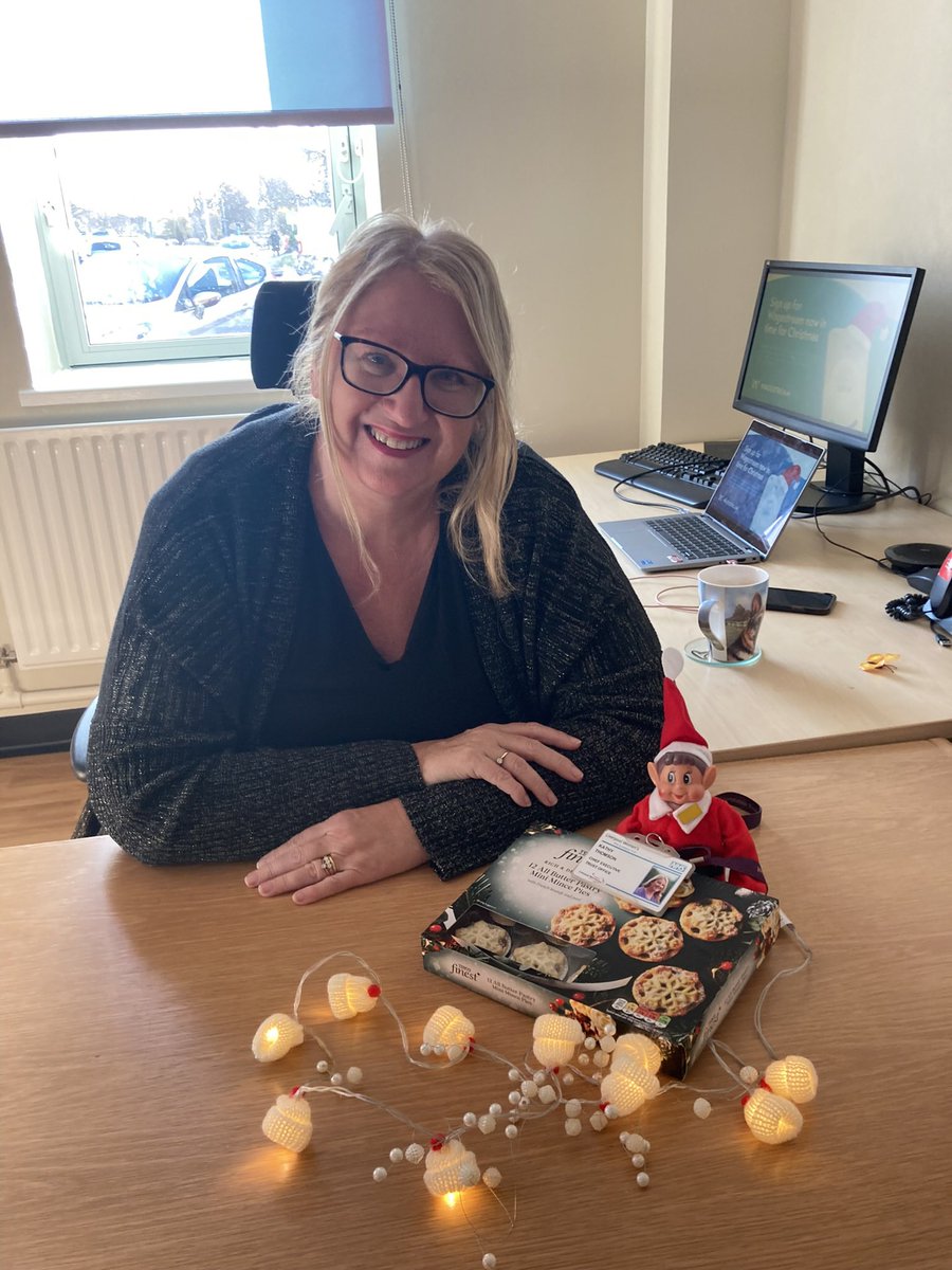 A busy month with Perry the preceptorship elf.Before he headed back to the North Pole he visited @CEOlpoolwomens1 for a career conversation. Career Aspiration CEO National Elf Service. He has a bright future like all our NQM’s @AlisonLMurray @Judimidwife #proudtobealwhmidwifee