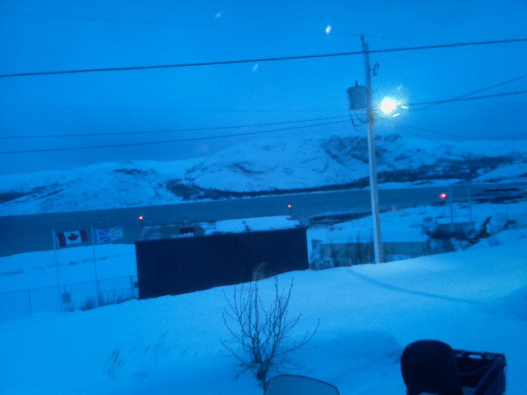 NainWxPxBot's tweet photo. Good Afternoon, this is the current weather conditions at YDP as of Sat Dec 24 15:40:07 2022: -2°C, Mostly Cloudy, Wind ESE 55  gust 72 km/h https://t.co/nffQAKgcTx