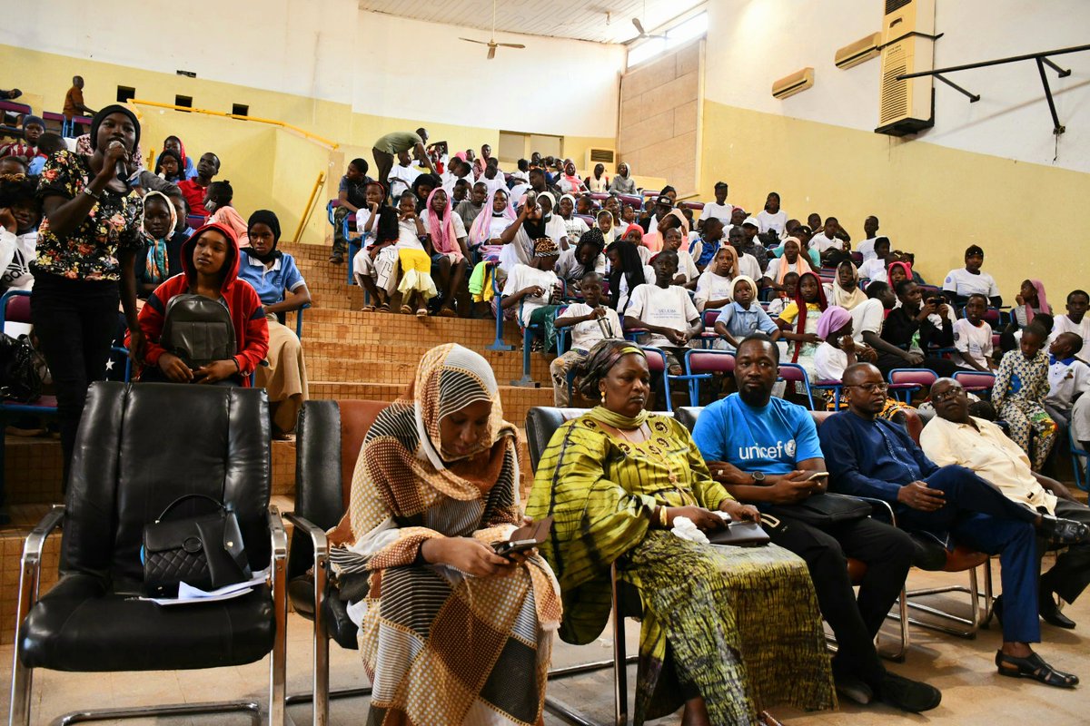 APJECML's tweet photo. SELEBA |
Panel sur la protection des enfants et les VBGs.
Une cinquantaine d’enfants et jeunes ont pris part à cette importante activité; animé par les membres du réseau inclusif mise en place dans le cadre du projet #BREAK_FREE / @FaweMali ...👇
https://t.co/7Mg4jfP3Sg https://t.co/7wmNtpCqa9