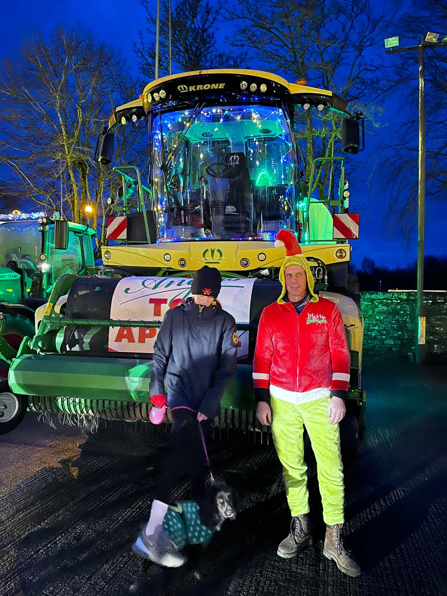 farmer_just's tweet photo. 🎄🚜✨Amazing turnout of 71 vehicles for the #ForfarJAC Christmas Tractor Run in aid of the Angus Toy Appeal 🧸 Brilliant effort from all involved 🤩 #YoungFarmers #Angus #Christmas I was quite excited to see my nephew 😂 and yes, the #Grinch was driving the forage harvester🙌 🤣 https://t.co/DDq2jP82pK