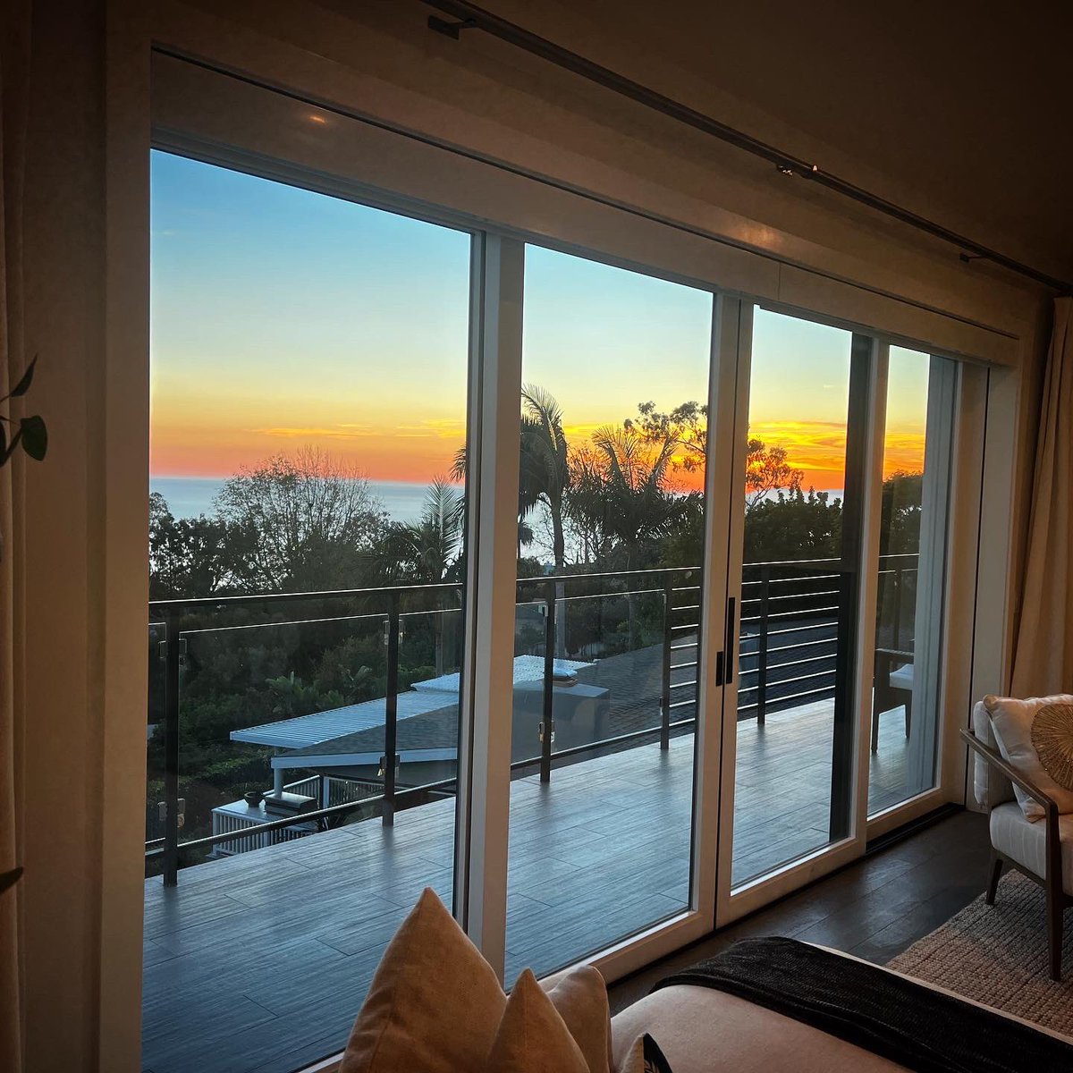 SOLD | #CONGRATULATIONS to our team member Jennifer Gallagher on the closing!

📍1797 TEMPLE HILLS, LAGUNA BEACH

Connect with us to learn more 949-922-9552⁣⁣
⁣⁣⁣livelrealestate.com⁣⁣⁣⁣⁣⁣⁣ 

#1797TempleHills #justsold #lagunabeach #oceanviews #sunset