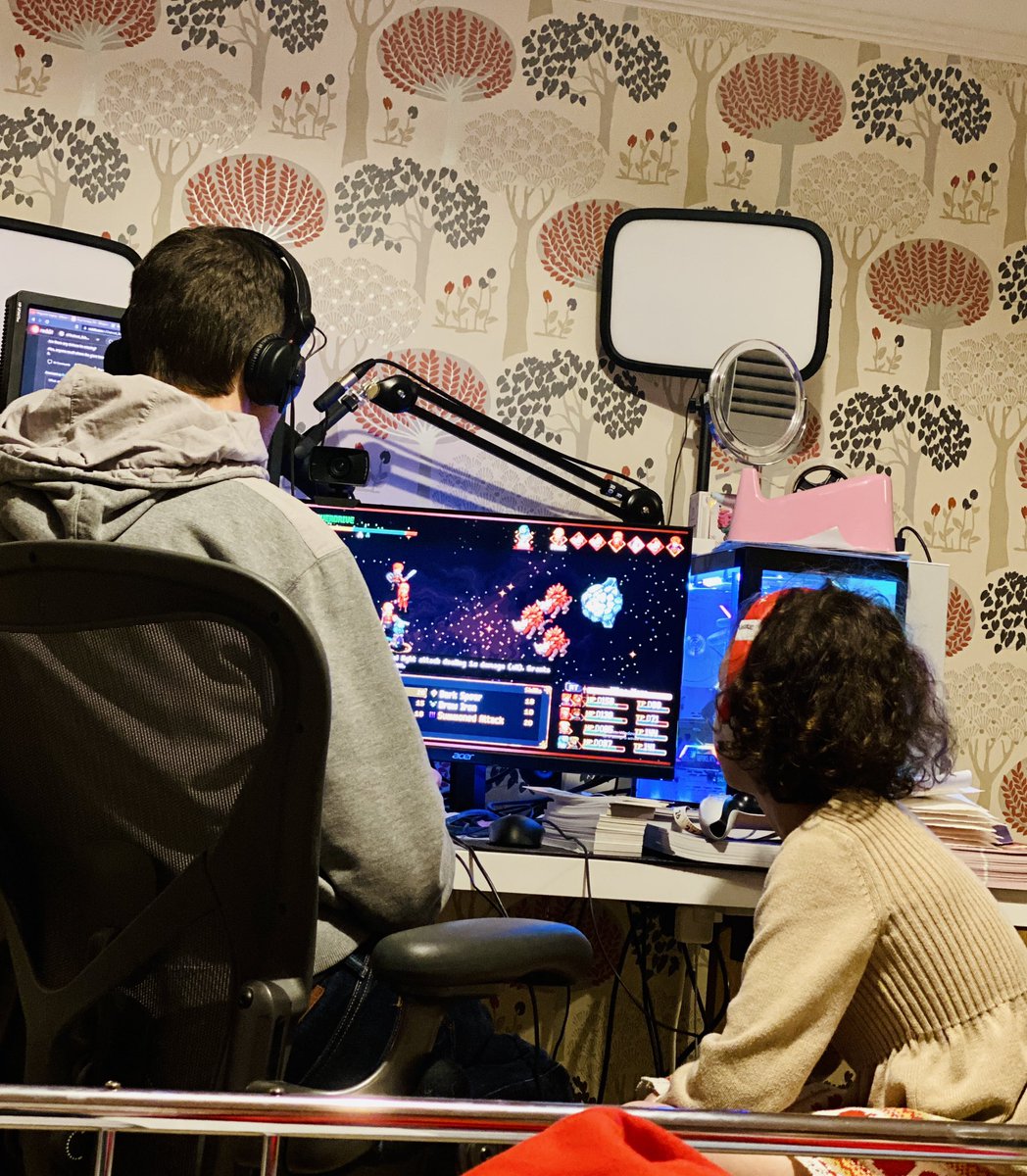 Lauren Kaye tweet media