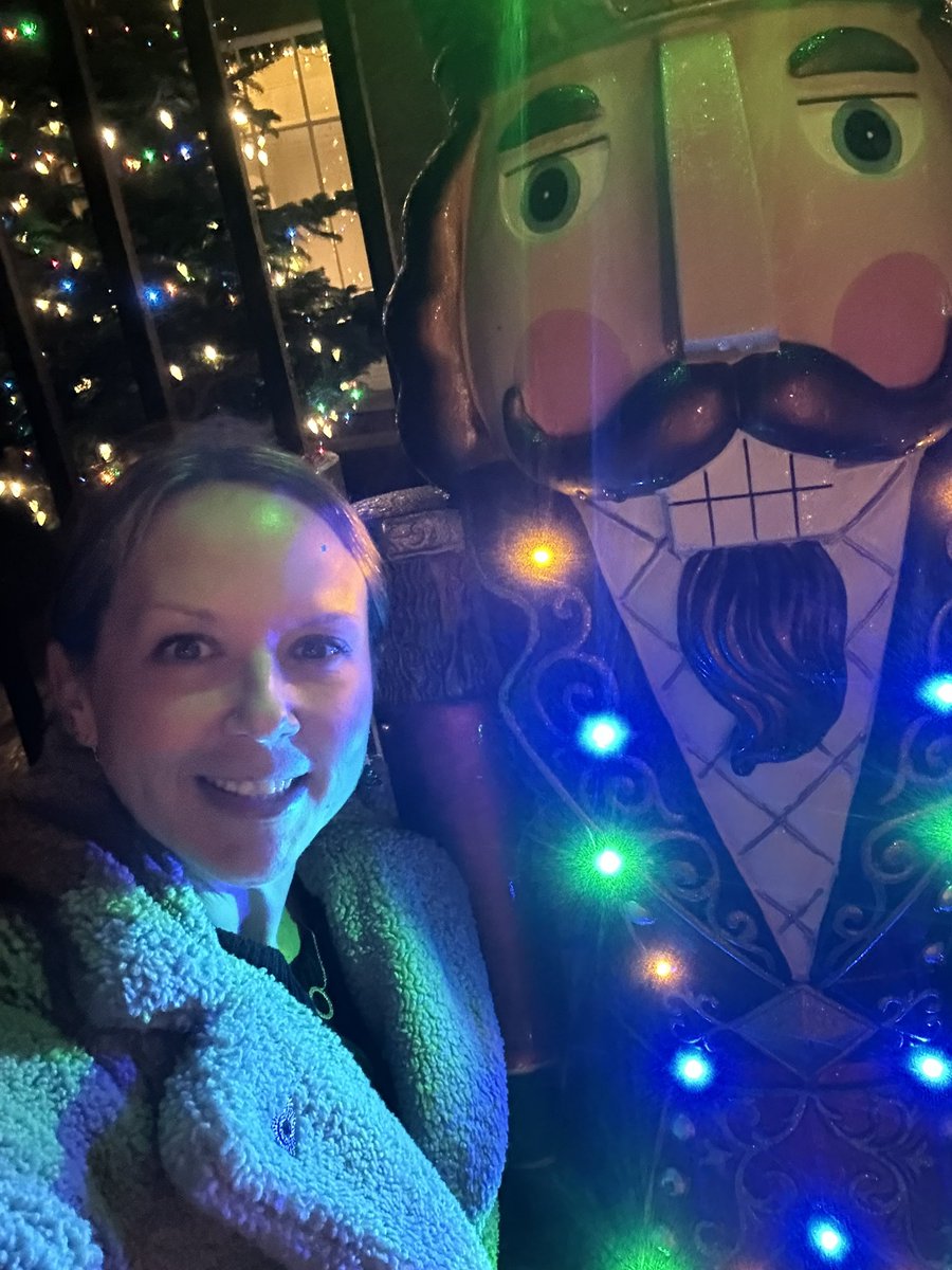 alrightpoppets's tweet image. Merry Christmas all! From me and my new chap 🤣🎄 #sonofanutcracker