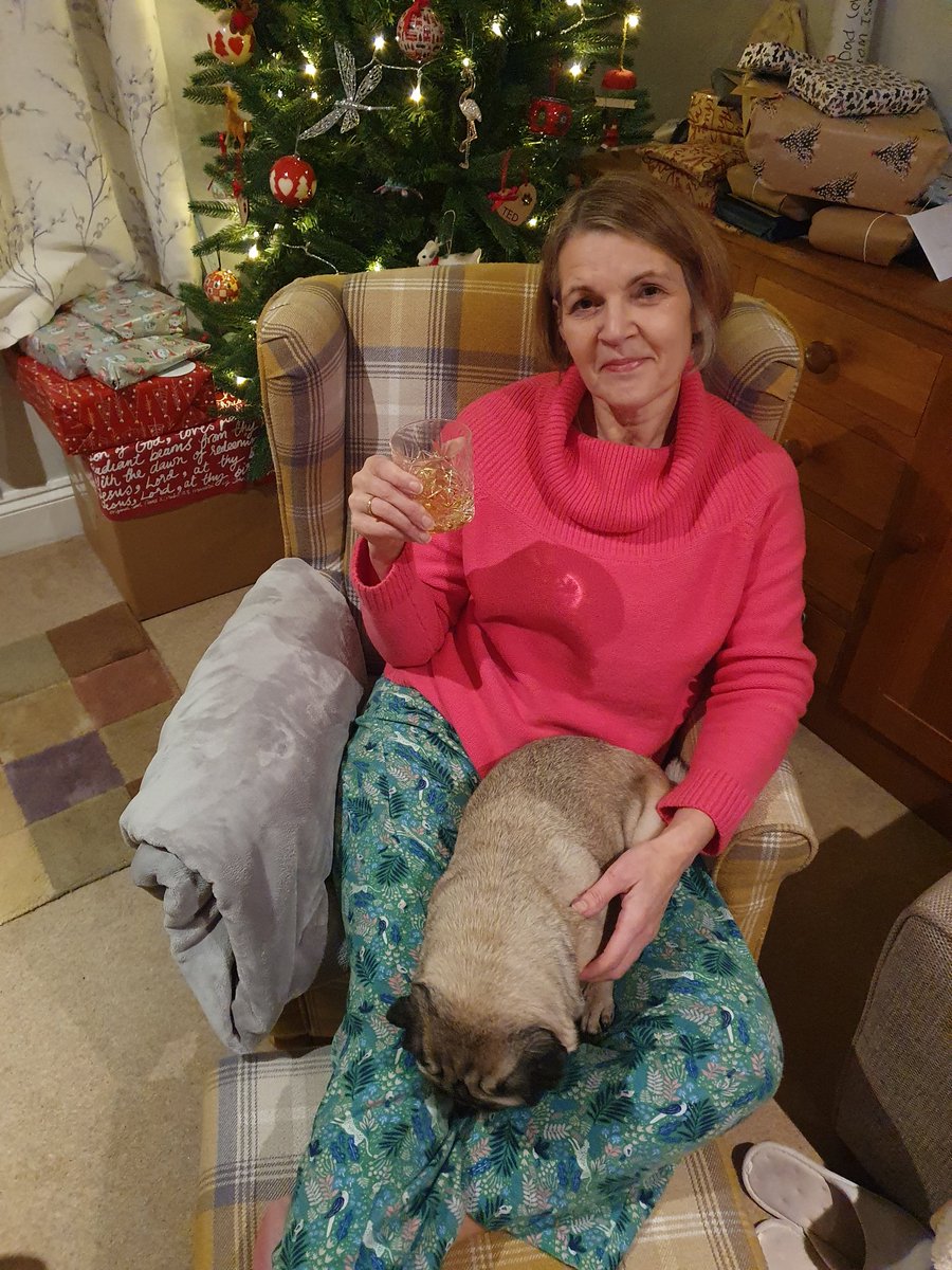joevansstc's tweet photo. The picture doesn't give away the tears and tantrums of the day...a peaceful evening #love #messyfamily https://t.co/QVnFhDPJqe