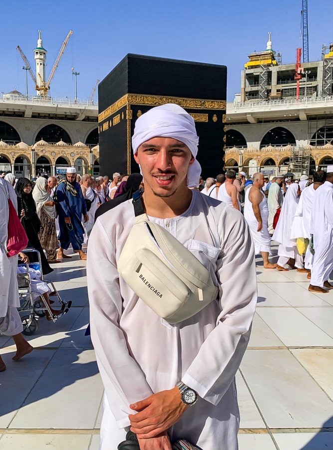 صَلاح الأخلاق ❤️
<a href="/IsmaelBennacer/">Ismaël Bennacer</a>