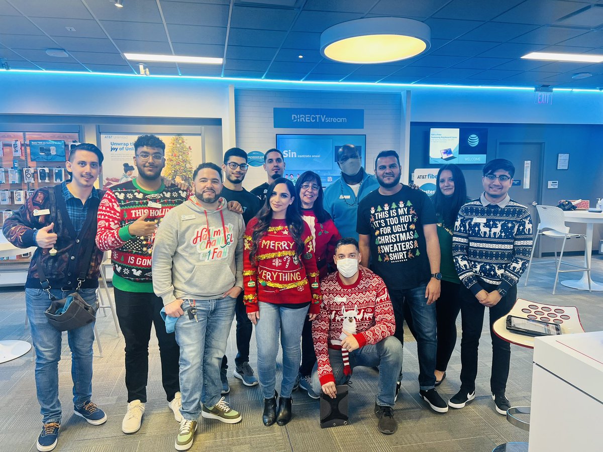 Happy Holiday from the Sunrise team.
<a href="/One_FLA/">OneFLA</a> <a href="/dr_mfarhan/">Muhammad Farhan</a> <a href="/Hdncorp/">Henry Nguyen</a> <a href="/MuhammadBhimani/">Muhammad H Bhimani ™</a>