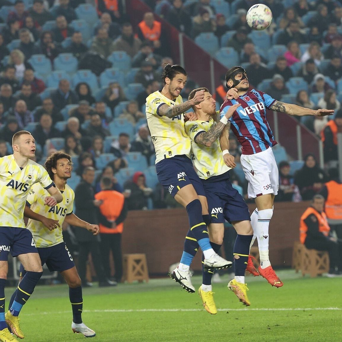 DERBY WINNERS!!! BIZE HER YER TRABZON!!! ❤️💙 HAPPY!!! <a href="/Trabzonspor/">Trabzonspor</a>