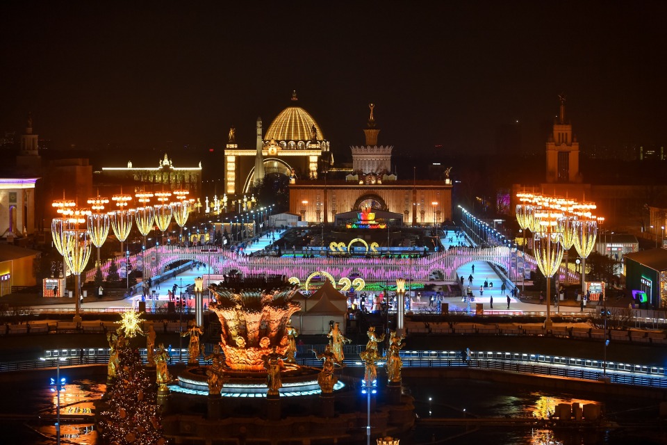 A Embaixada da Rússia 🇷🇺 na Guiné-Bissau 🇬🇼 deseja a todos Feliz #Natal! Que esta festa radiosa ofereça-nos a felicidade de estar com a família e traga a esperança para com as mudanças alegres ✨🎄🎁

Photo: Sergey Kiselev, AGN Moskva