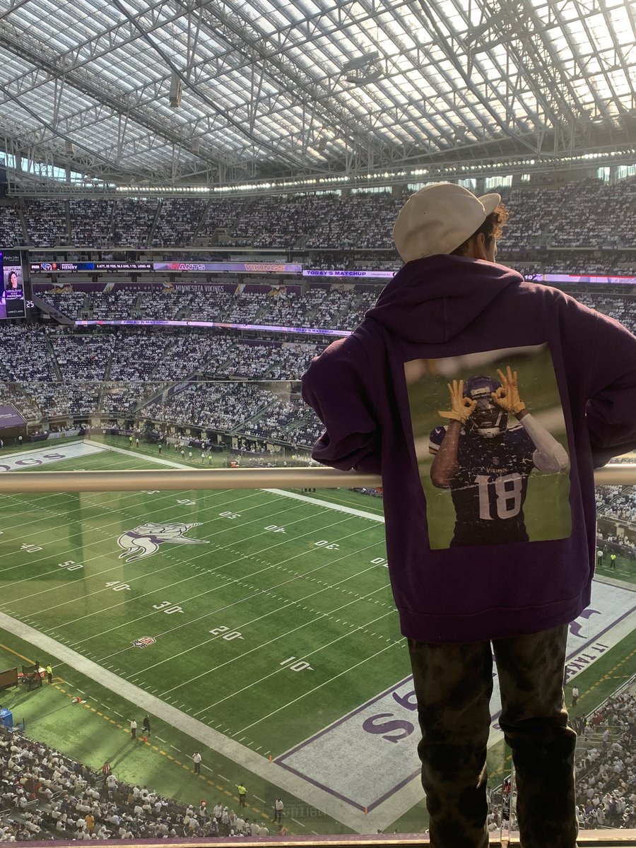 JessicaMarie727's tweet photo. #skol https://t.co/qKnM8aE2pO