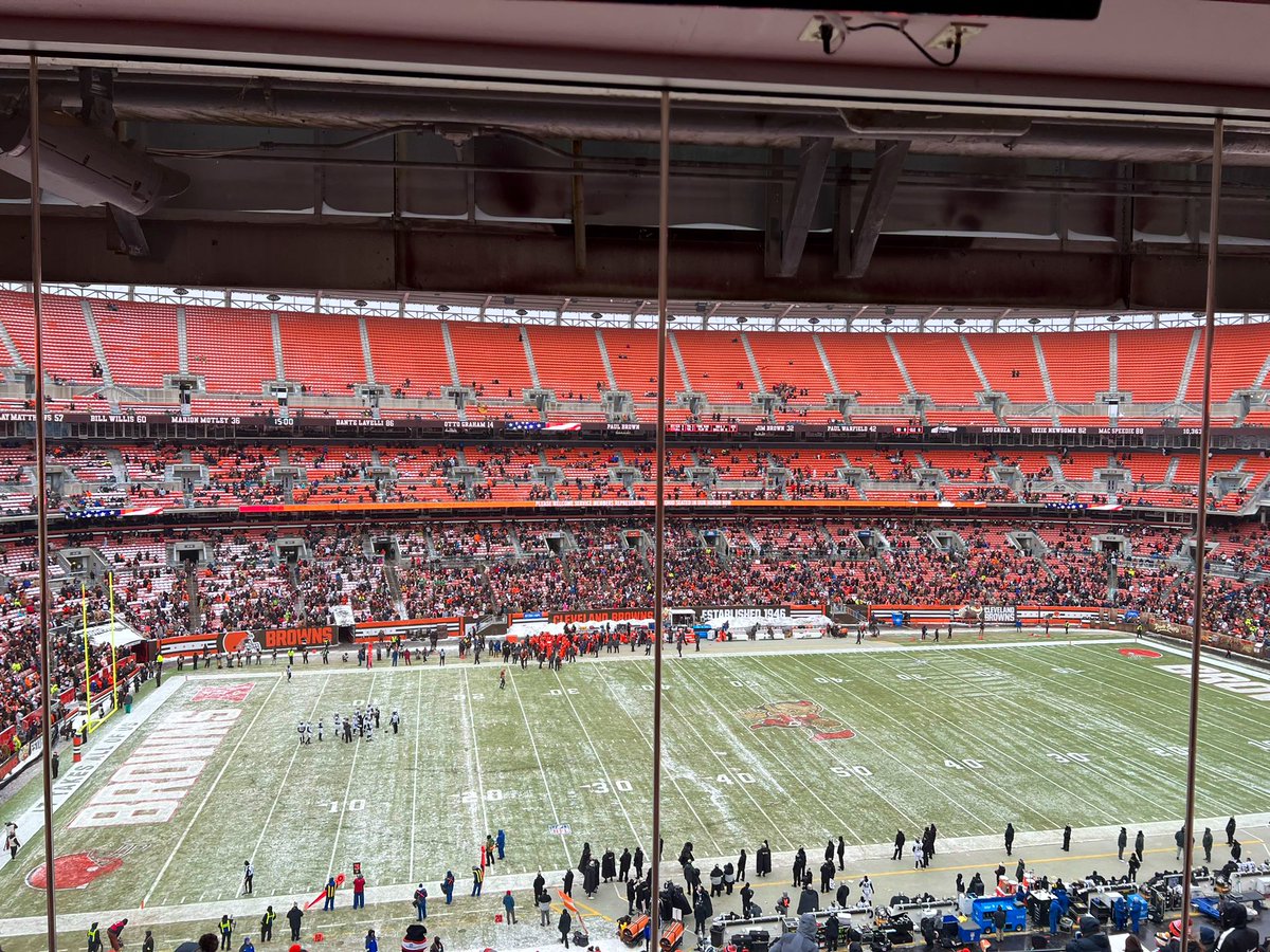 Ed_in_Columbus (@ed_in_columbus) on Twitter photo To all the Cleveland “cold-weather is an advantage” people: you lost to a dome-team and fans didn’t show up because it’s too cold. Build a dome! #NOvsCLE #Browns To all the Cleveland “cold-weather is an advantage” people: you lost to a dome-team and fans didn’t show up because it’s too cold. Build a dome! #NOvsCLE #Browns