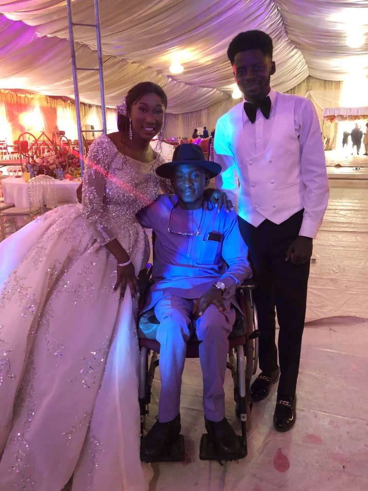 My younger sister just got married today.. wishing her the very best.❤