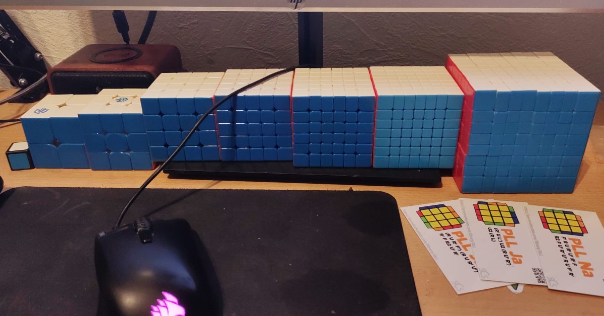 learningtocube's tweet photo. Who has a desk like this? How long do you think it would take you to solve all of these cubes?
Join our brand new #discord server:
https://t.co/pDy5VNGyi1
#cubelife #rubikscubes #speedcubing #rubiks #messydesk #learningtocube https://t.co/E6gujB08Hq