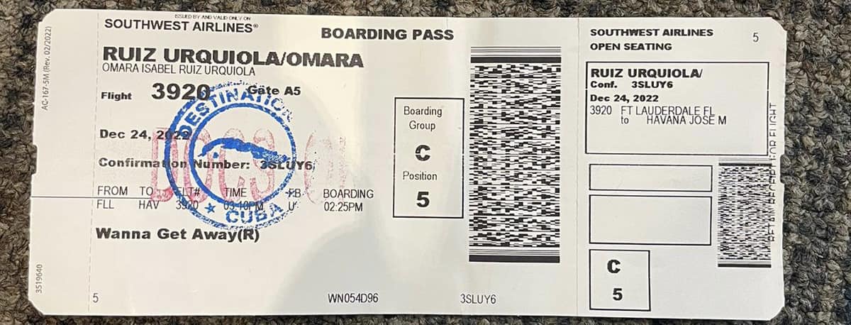 ICLEP's tweet photo. 📌#SOSCuba Por cuarta vez la activista @OmaraRUrquiola intentó tomar un vuelo rumbo a 
 Cuba y se lo impiden.  
🗣️@OmaraRUrquiola:  "Esta vez me dejaron llegar hasta la puerta de abordaje, fue más cruel pero de eso sé mucho(...)Yo seguiré mientras respire"🇨🇺 #DerechoARegresar https://t.co/oz8JZreXNH