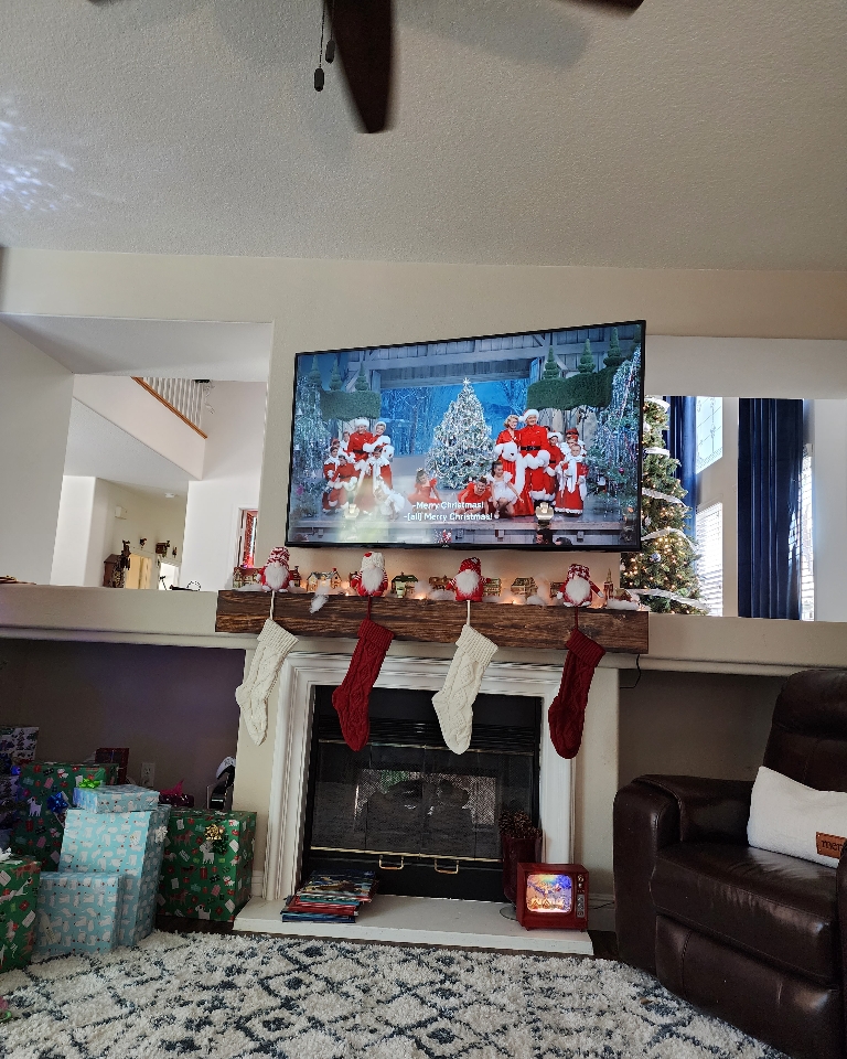 Anyone else have a Christmas Eve movie tradition? I've watched White Christmas every year on Christmas Eve since I was a kid. I always cry when they show that snow. 
What's your Christmas Eve movie?
