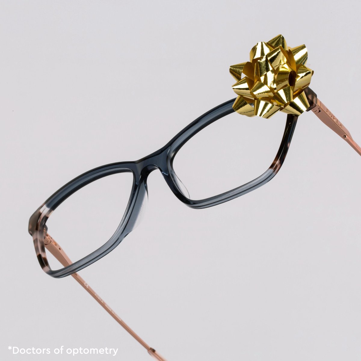 Pretty sure Mariah was singing about these chic Furla frames when she sang "All I Want for Christmas is You." 🎼

👓: Furla VF293

#GlassesStyle #DesignerEyewear #GlassesFashion #NewFrames #EyewearTrends #DesignerFrames