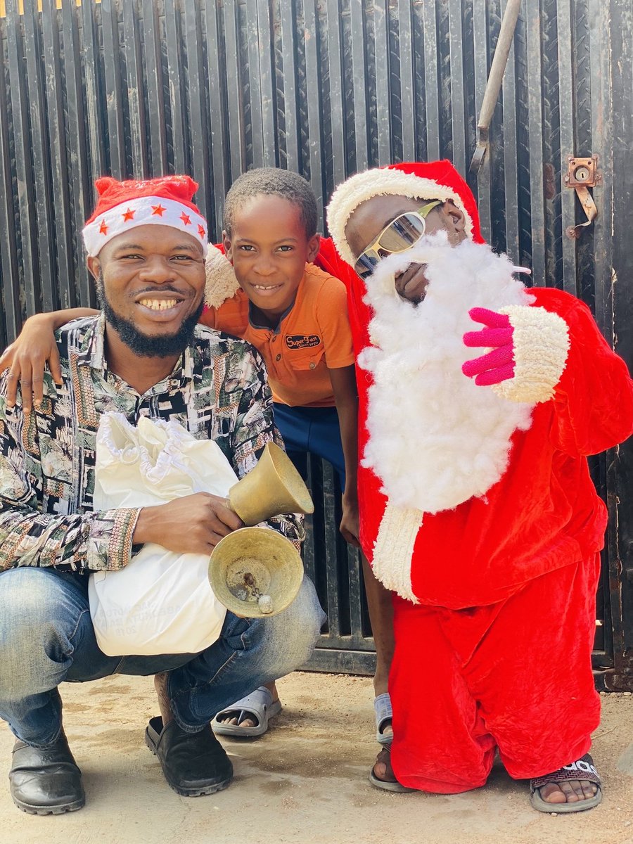 horlawhale5's tweet photo. Merry Christmas and happy new year in advance #TOKE #datti #yaba #atiku #ilorin #2goats #fofana #cut1 #idon #chizzy #elrufai #tinubuslagos #Barcelona #agege #yansh #sabinus #overrated #naetoc #startmessi #access #smalldoctor https://t.co/Jgg22C6YXU