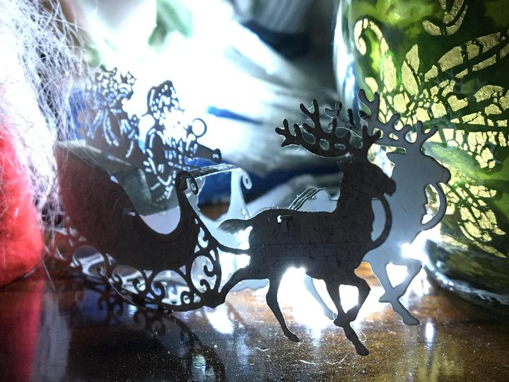 IOWSG1's tweet photo. Happy Christmas 🎄 to all our friends, family, customers, collectors suppliers and everyone who has supported our business throughout this year. We look forward to sharing our glassmaking passion with you all next year with a very exciting year to come. https://t.co/zlyMs0r81C