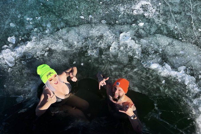 Just chillin https://t.co/39Do567hY2<a href="/tag/chainsawman"class="tags"><span>#chainsawman</span></a><a href="/tag/%E3%83%81%E3%82%A7%E3%83%B3%E3%82%BD%E3%83%BC%E3%83%9E%E3%83%B3"class="tags"><span>#チェンソーマン</span></a>