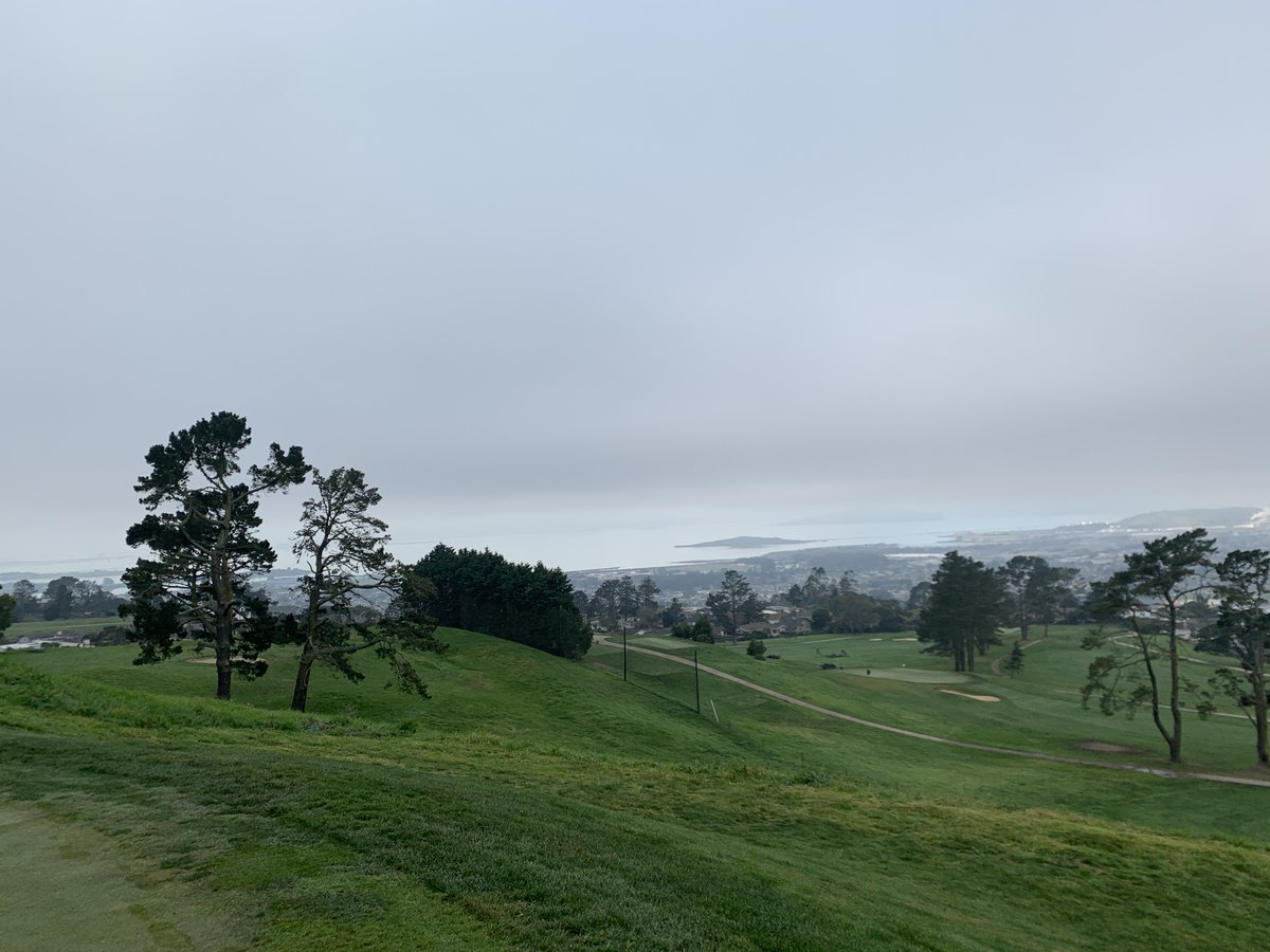 ezLocator's tweet photo. Day 12 we are wrapping up our #12daysofezlocator with another one of our 2022 ezLocator customers 
#BerkeleyCountryClub
this course is known for its stunning views and phenomenal course in California https://t.co/AoHHjHBxws