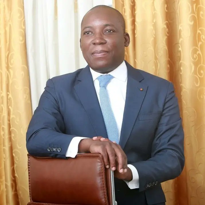 Monika97972733's tweet photo. #Togo #Confidentiel #Defense + de 100 soldats togolais @DefenseTg morts au combat au nord du pays @FEGnassingbe @kmnatchaba dont pour exemple 27 #militaires de #Tchemedja !!! A quand les Honneurs de La #Nation pour les Braves!? #Natchaba tu penses servir łe #putschiste au bout?! https://t.co/UrTQLYCOpv