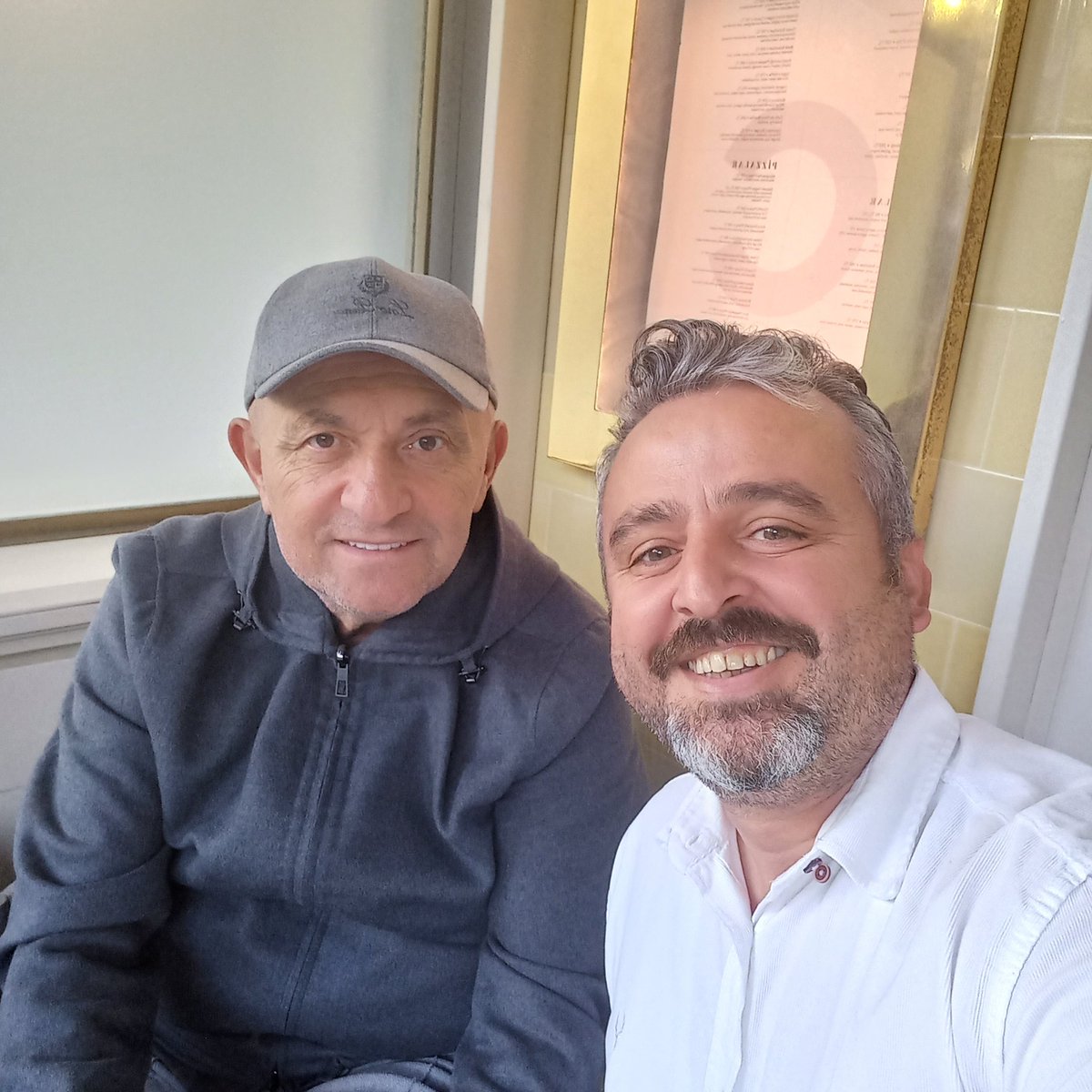 #beyazfutbol Sinan abim sevgiler saygılar Galatasaray yarın lider olur mu Ertem senerede selamlar