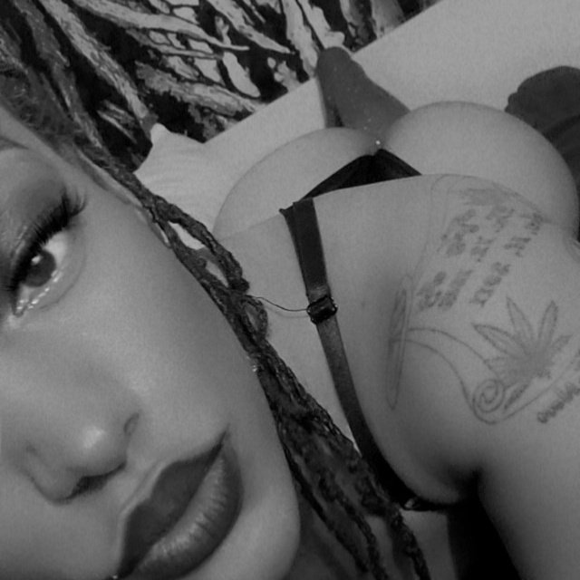 #NewProfilePic https://t.co/mJGGj5y8pF<a href="/tag/newprofilepic"class="tags">#NewProfilePic</a>