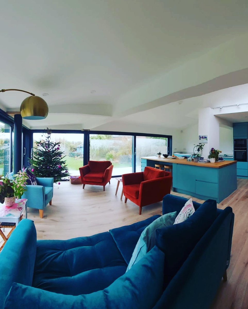 So pleased with our new kitchen extension and that it was finished in time for #ChristmasDay Big thanks to the architect <a href="/AdamRoake/">Adam Roake</a> and our builder Ben Hare and his team at Mabel Construction and Matt Davis Bespoke for our wonderful #kitchen Feeling v lucky