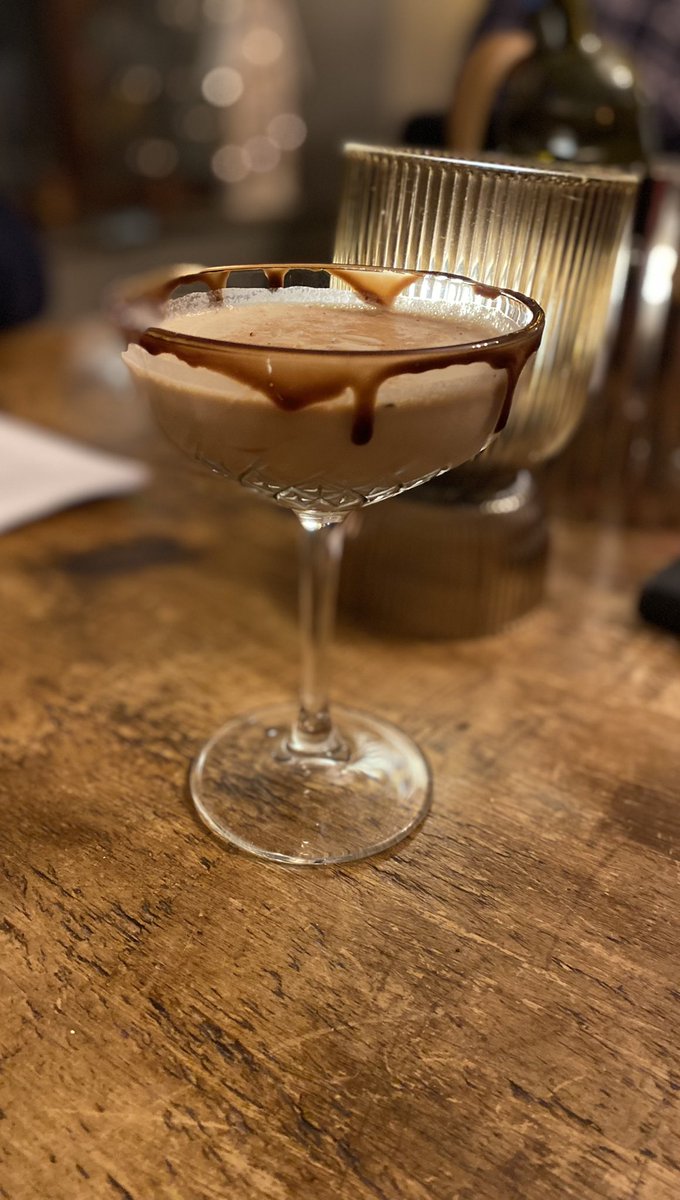 Liquor_Chick's tweet image. Toblerone cocktail @watersidelboro 😋
