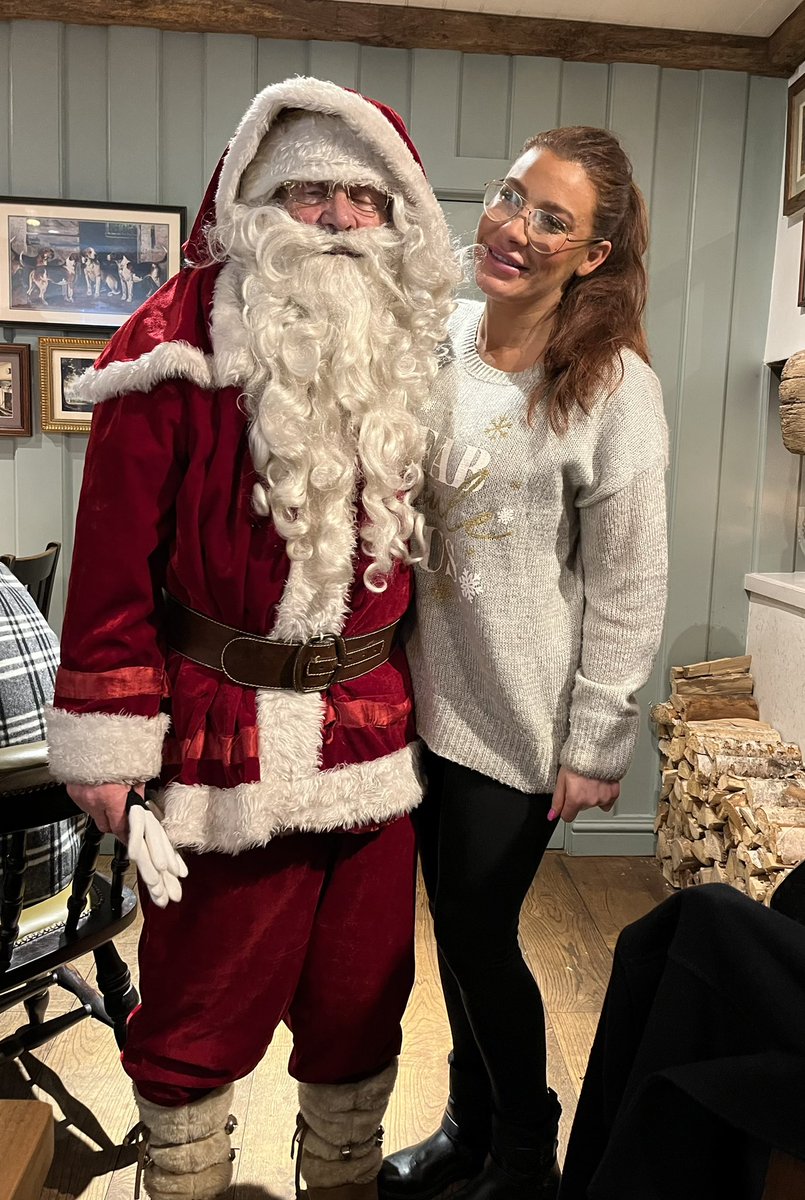 And To Top Off An Amazing Day!🎅🏻

40th Birthday Dreams Really Do Come True☺️xx

<a href="/Sambooo2412/">Sam Whitaker</a>