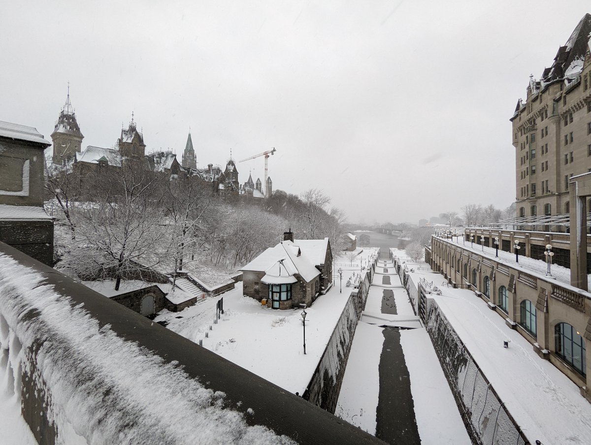 Sights of the season, north to south.
And a Happy Christmas Eve and winter holiday season to all!