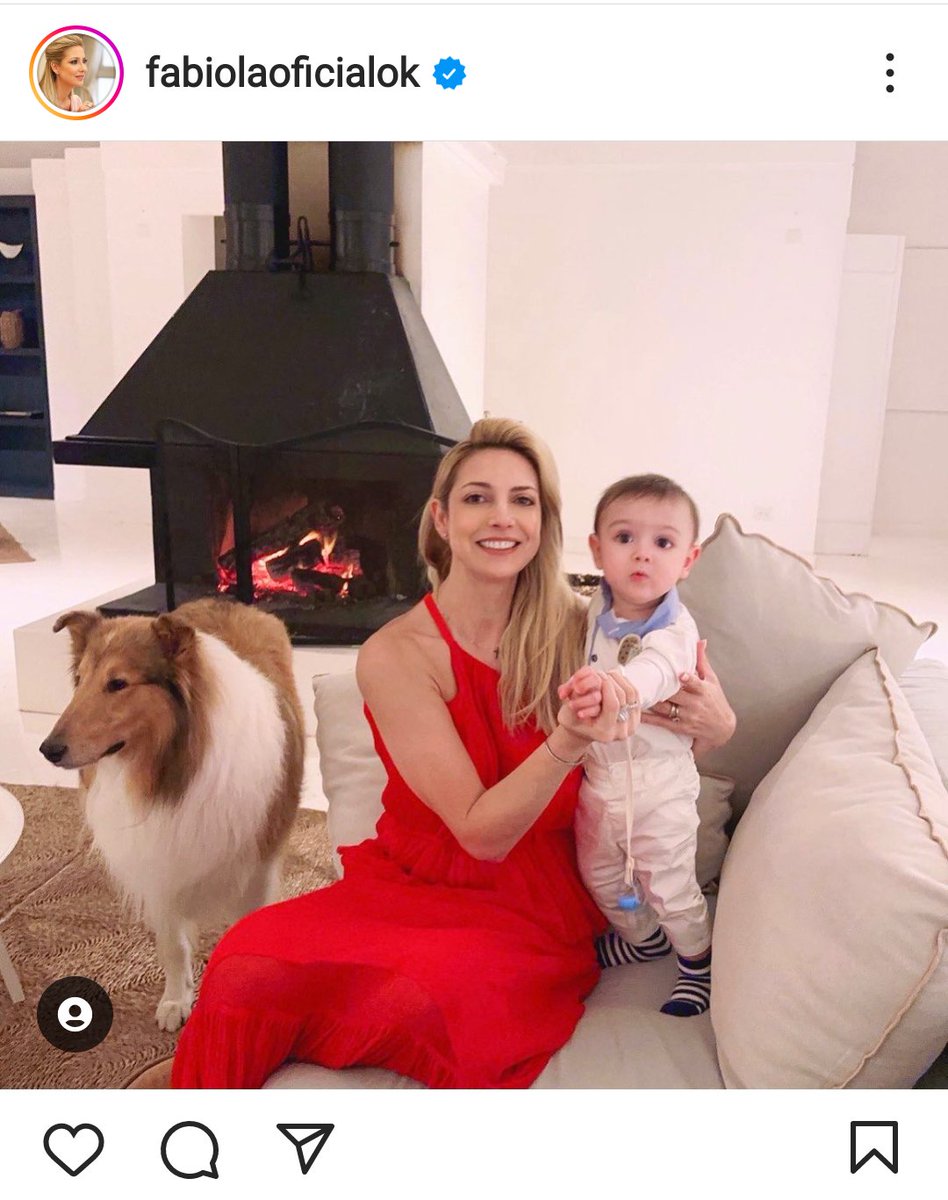 verophalaquis's tweet image. Fabiola en diciembre con la chimenea prendida. Con la nuestra #peronisno #Alberto