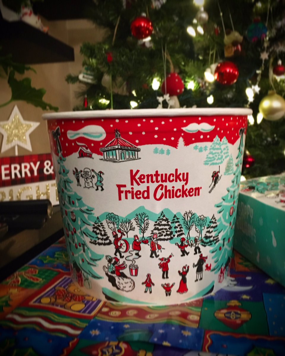 wilburworldwide's tweet photo. The annual Christmas Eve dinner tradition! Kentucky for Christmas! 🍗 🇯🇵 😋 🎅🏿🎄 
クリスマスはケンタッキー  #KFC #Christmas #Japan  #ExploringCQ #FirstClassEats https://t.co/kXrsgmdMnf