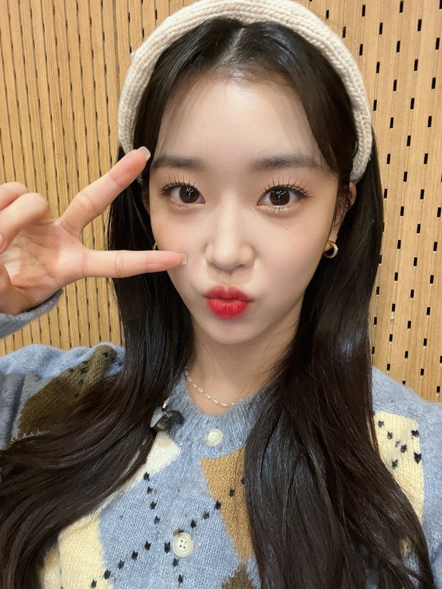 sumylvu tweet picture