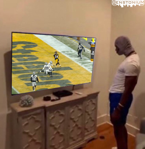 Benstonium's tweet photo. GEORGE PICKENS GAME WINNING TD = Best Christmas Present!! https://t.co/q7HIAK42gG