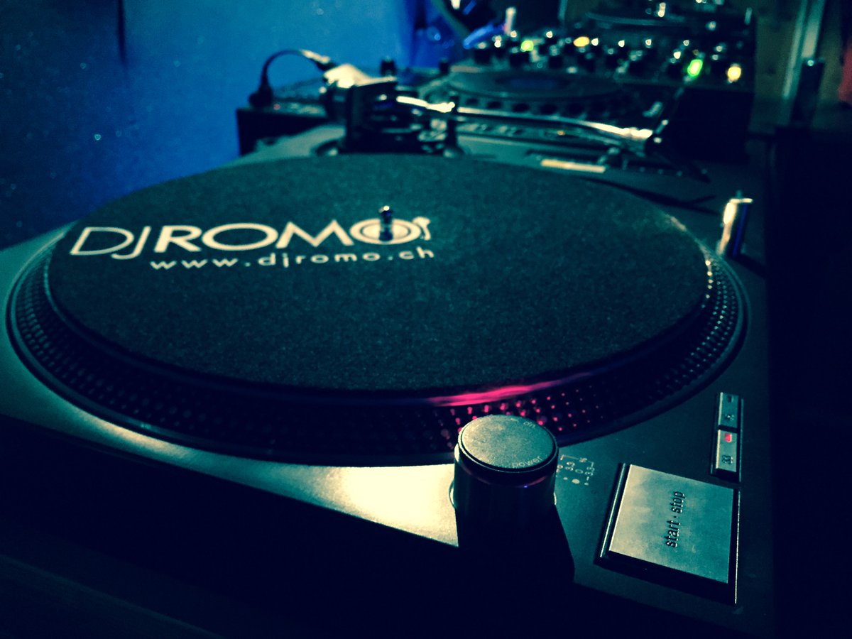 DJRoMo5's tweet image. For The Love Of You 
mixcloud.com/ro-mo2/radiosh…