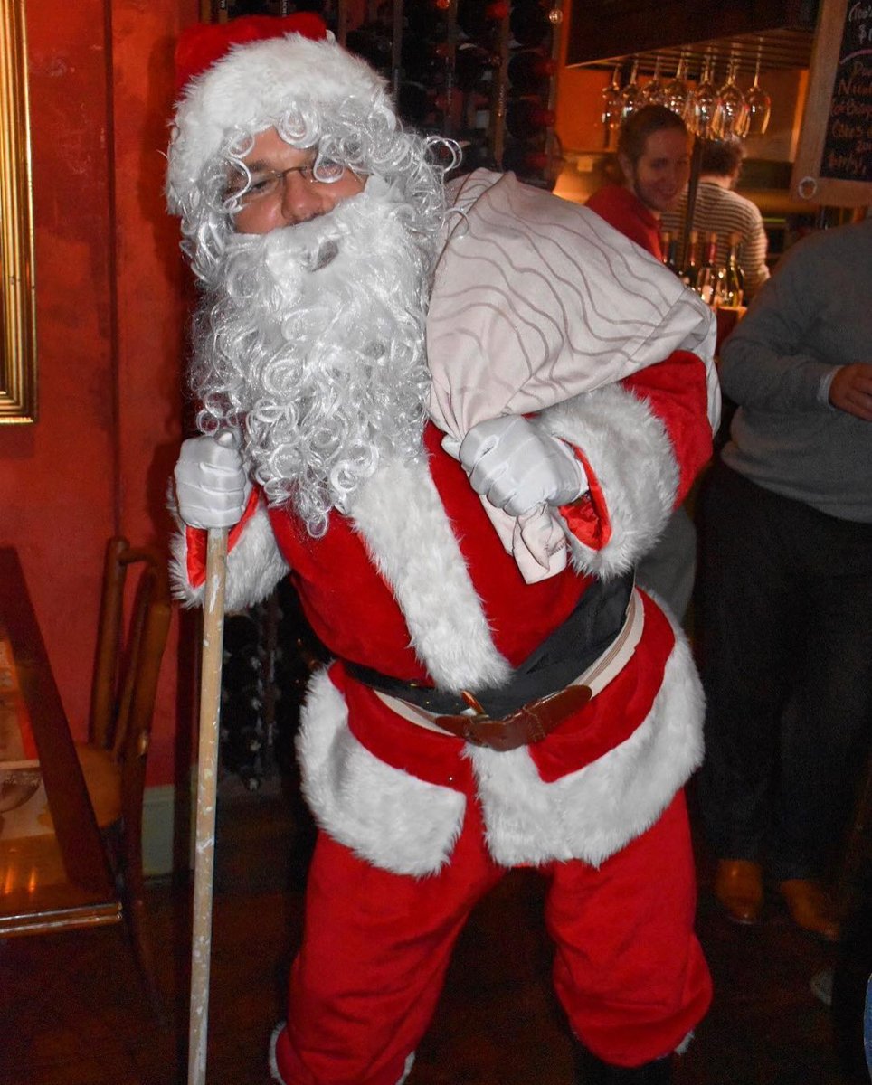 Wishing everyone a #MerryChristmas from Anis Cafe and Bistro. Santa may even stop by Anis for a visit tonight 😉