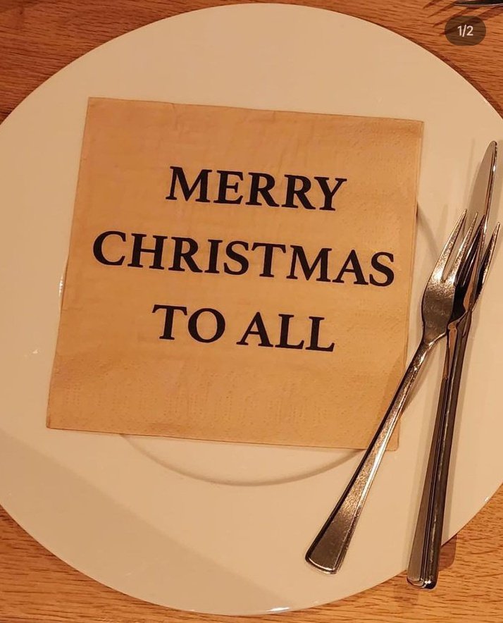 ilzone6SJ's tweet photo. merry christmas 🎄❤️

love, @ilhoon_mikael https://t.co/NMhWMyGtAN