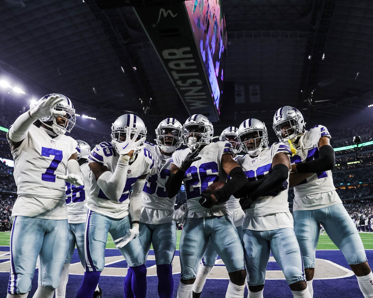 Christmas came early!🙌🎄⭐️

#PHIvsDAL | #DallasCowboys