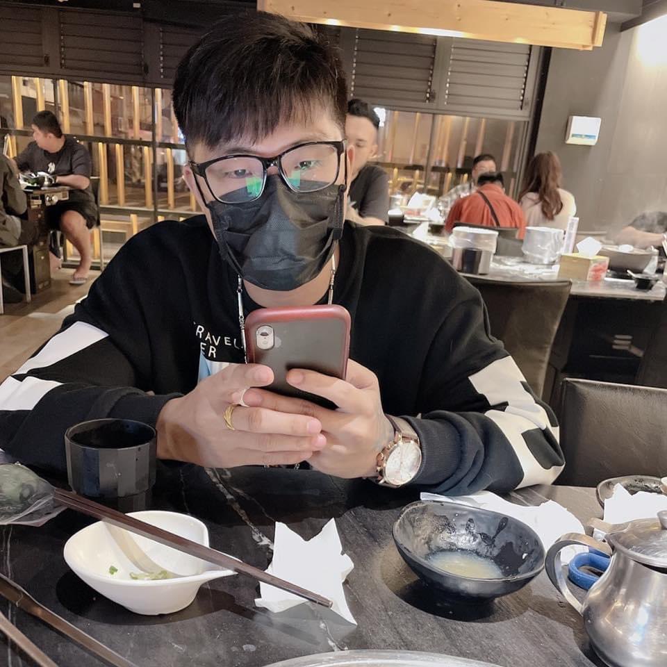 XFerris_wheelX's tweet photo. 人生第一次給差評
今天去婚禮策劃公司
談了這麼久
跟我說新娘要自備

#音樂課
#講了十句有十一句都幹話 https://t.co/vhMzJFELQH