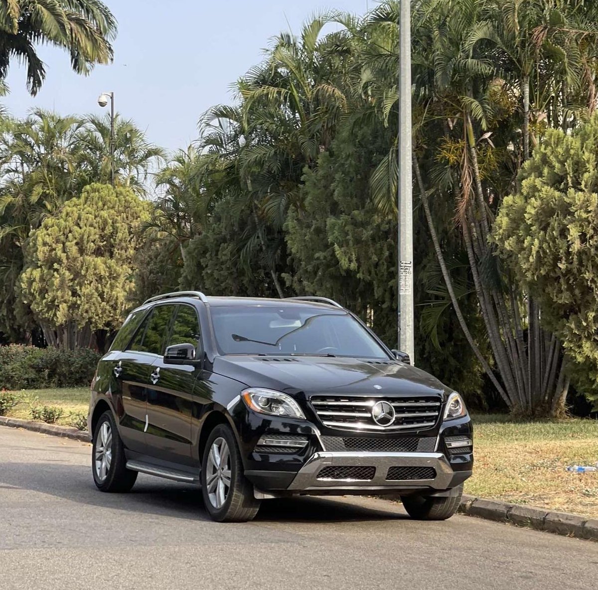Abj_Auto_cars's tweet photo. Foreign Used Mercedes Benz ML350 2014 model with original custom duty for just 14m
.
.
.
.
#AbujaTwitterCommunity #Mercedes https://t.co/eQzBFdUiQo