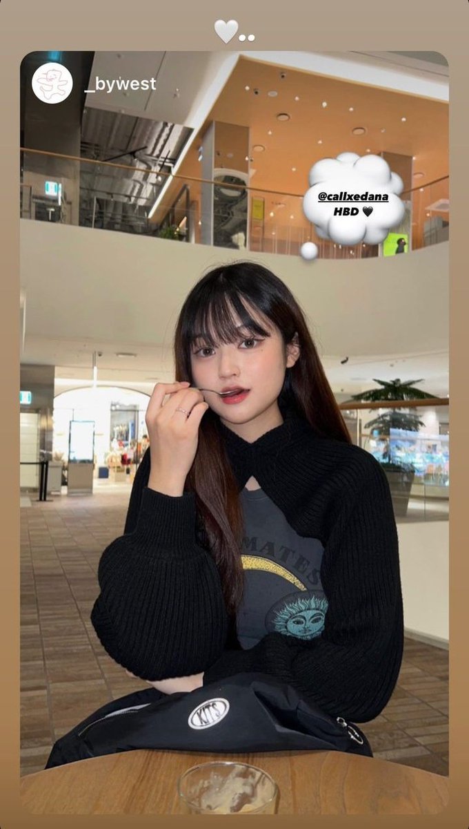 HotIssueBR's tweet photo. 「#DANAGRAM」24.12.22
Atualização da DANA no Instagram Story.
“🤍..”
#DANA #다나 https://t.co/319yiJiHaA
