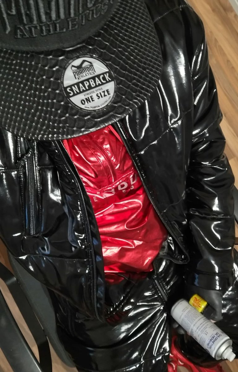 SkaterFozze's tweet photo. KINKY X-Mas guys ππ€
#gayfetish #gaysub #gayslave #gearfetish #gear365 #fetishgear #kiffeur #shiny #shinygear #poppers #teamshiny #alphaindustries #rubber #gayrubber #nikeshox #supreme #rubbersuit #amazonafetish #skaterfozze #lovense #forcedintox #blackstyle #alpharulezforever https://t.co/1YDvUjz6O4