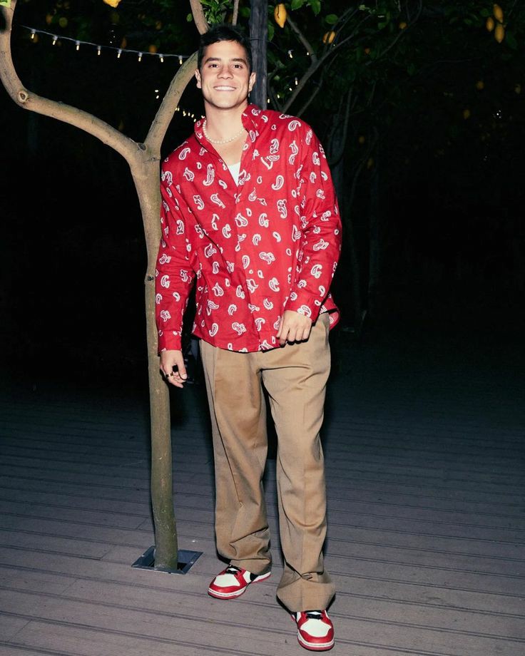 ezdevito's tweet image. feliz natal 🎄