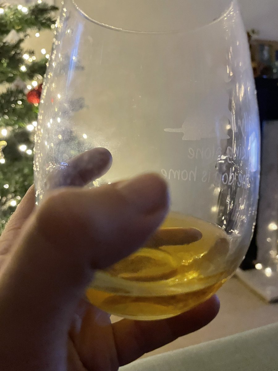 laurahandy's tweet photo. ‘Yea, Lord we greet Thee, born THIS happy morning…’ We made it! Merry Christmas everyone  #clergymaltclub https://t.co/q6ZBOXM1qp