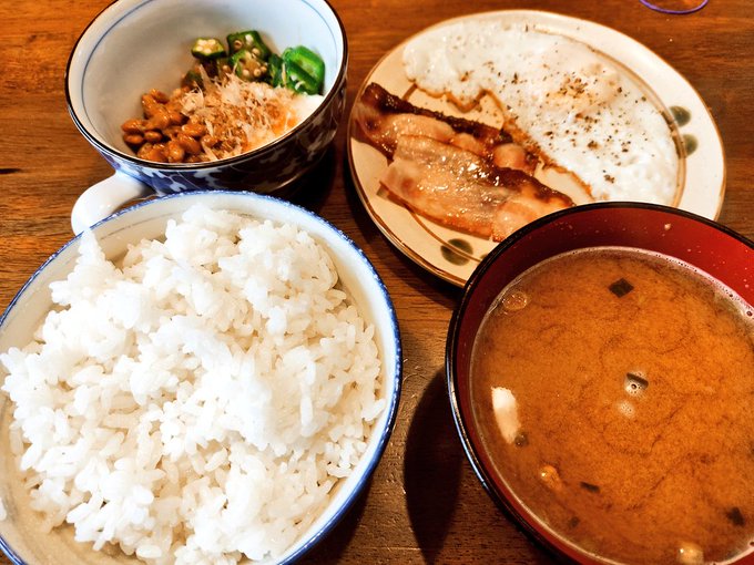 ちゅんずモーニング

マジで納豆+オクラ+とろろにハマりそう 