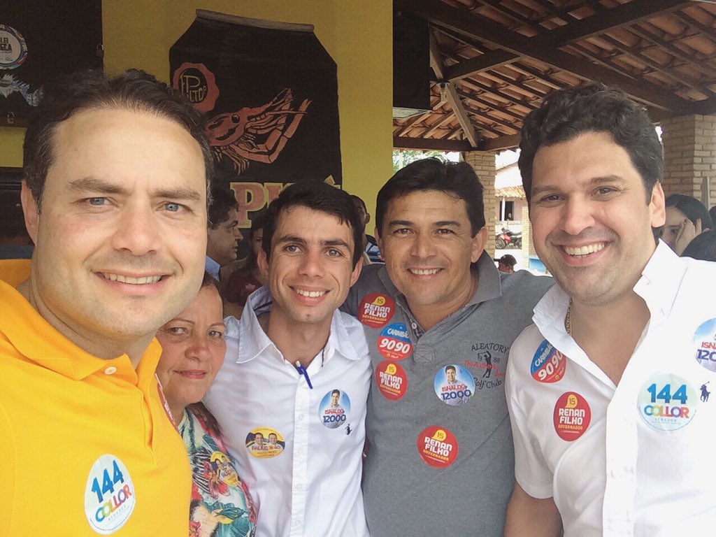 ronieltenorio_'s tweet photo. #tbt #agendapolítica
Em Minador do Negrão com Atual Senador @RenanFilho_ e o Dep. Federal @bulhoesjr
#RonielTenório #Roniel #Tenório https://t.co/dpNnrz0xxX